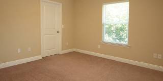 Hamptons on High – 4 Bedroom / 4 Bathroom Student Townhome Near FSU & TSC! Gallery 63