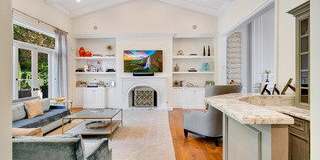 13037 San Vicente Boulevard Gallery 6