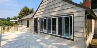 COLUMBIA RIVER Waterfront Home with Access on 1.5 Acres Gallery 6