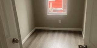 Large Home - Oak Lane Gallery 12