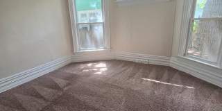 Lower 2 bedroom unit East Side Gallery 7