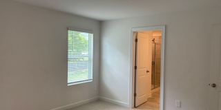 424 Luna Lane Gallery 20