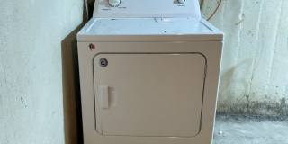 PRELEASING for AUGUST! Close to Campus Gallery 17