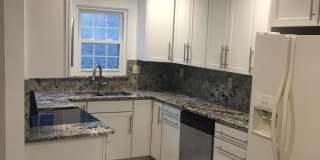 8390 MONTGOMERY RUN Road Gallery 4