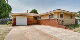 Available Now!!! 3 Bed 1.5 Bath Home In CARL ALBERT SCHOOLS!!! Gallery 1
