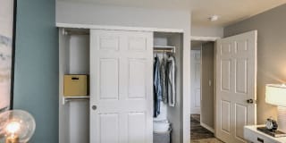 River Pointe Gallery 21