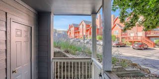 Stunning 2 Bedroom 2 Bathroom condo In Aurora with a garage! Gallery 20