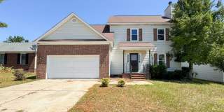4 Bed 2.5 Bath Home in Hope Mills Gallery 1