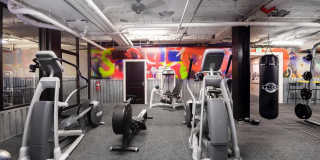 301 N CHARLES Street Gallery 21