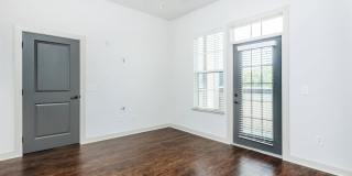 1810 Belcourt Gallery 29