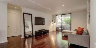 8400 De Longpre Avenue Gallery 7