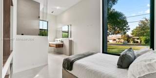 493 Holiday Dr #0 HALLANDALE BEACH, FL 33009 Gallery 47