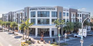 1 Curtiss Pkwy Gallery 1