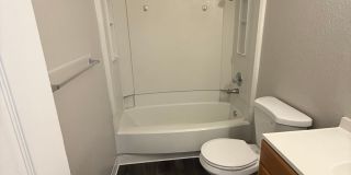 River Walk Apartments Gallery 78