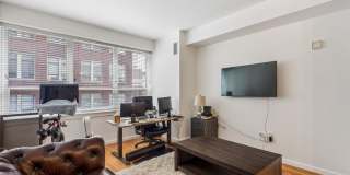 1425 LOCUST STREET Gallery 1