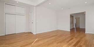 403 Abington Avenue Gallery 2