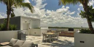 Ascent at Metropolitan Naples Gallery 32