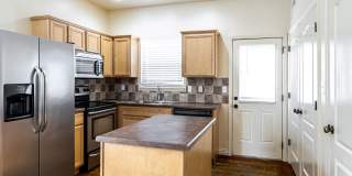 Jenne Hill Townhomes & Seasons Brook Estates Gallery 5