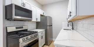 628 East 6th St. Gallery 10
