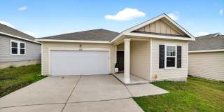 3 Bedroom 2 Bathroom Manor Home-Presidential Heights Subdivison Gallery 1