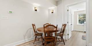 Beautiful apartment less than 1 mile from Brightleaf Square! Utilities Included! Gallery 10