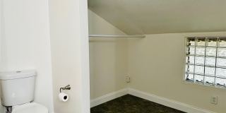 1222 E CRAWFORD Street Gallery 14