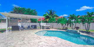 5780 Sun Pointe Circle Gallery 1