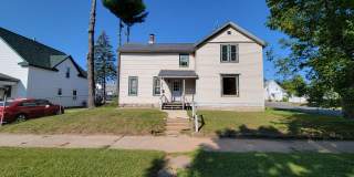 Large 5 Bed 2 Bath Home in Wausau Gallery 1