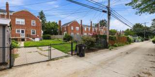 8132 PLEASANT PLAINS Road Gallery 28