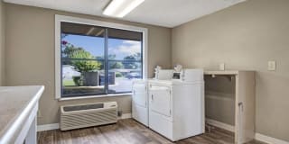 Applewood Apartments Gallery 12