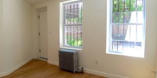 554 Decatur Street Gallery 4