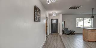 8349 E Columbus Avenue Gallery 34