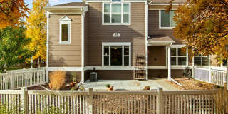 Charming 2 bed 2 bath Condo Near Centerra! Gallery 1