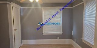 525 14th Street Gallery 1