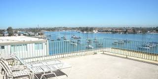 2Bd 2Ba Spacious Newport Bay Front Condo Gallery 21
