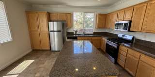 4 bed 4 full bath 2794 sqft Corona house with 3 car garage Gallery 8