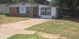 921 Leeper Drive Gallery 1