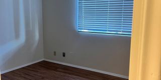 6604 S Lakeshore Drive Gallery 11