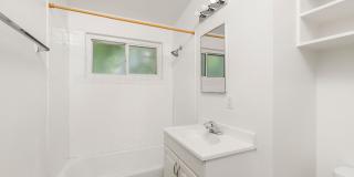 Charming 4-Bedroom Family Home– Available Now! Gallery 8