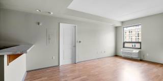 815-37 ARCH Street Gallery 17