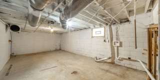 4326 Crittenden Avenue Gallery 14
