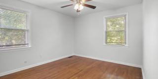 10 Lexington Drive Gallery 17