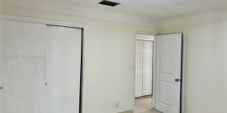 1623 Johnson St Gallery 18