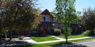 Spacious 3-bedroom, 3-bath home in Bozeman Gallery 1