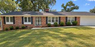 Charming Taylors Home | Spacious Living & Prime Location Gallery 1