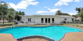 2417 Pierce Street -, Hollywood, FL 33020 2417 Pierce Street -, Hollywood, FL 33020 Gallery 4
