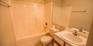 4 bedroom, 4 bath unit overlooking the Mon River - Available 08/05/2026 Gallery 9