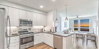 Ariva Luxury Residences Gallery 72