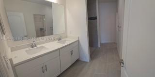10500 SW Vasari Way Gallery 3