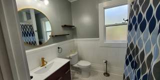 1605 South Elm Street Gallery 7